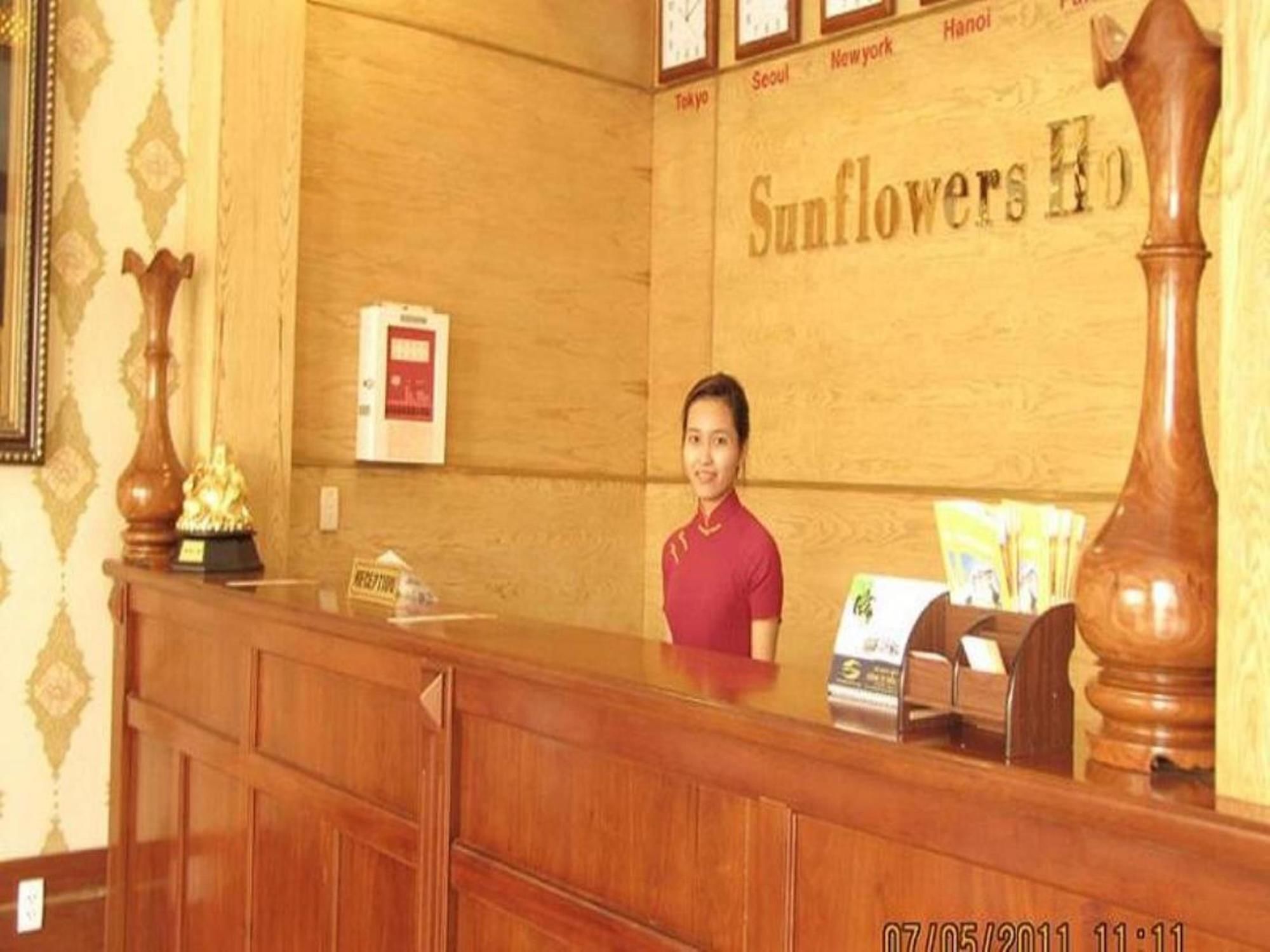 โรงแรมซันฟลาวเวอร์ โฮจิมินห์ซิตี้ ภายนอก รูปภาพ